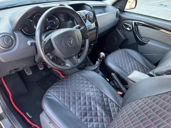 Renault Duster I Рестайлинг с пробегом 2018 года, цена 1 720 000 рублей, 106000 км, внедорожник, Автокод Объявления