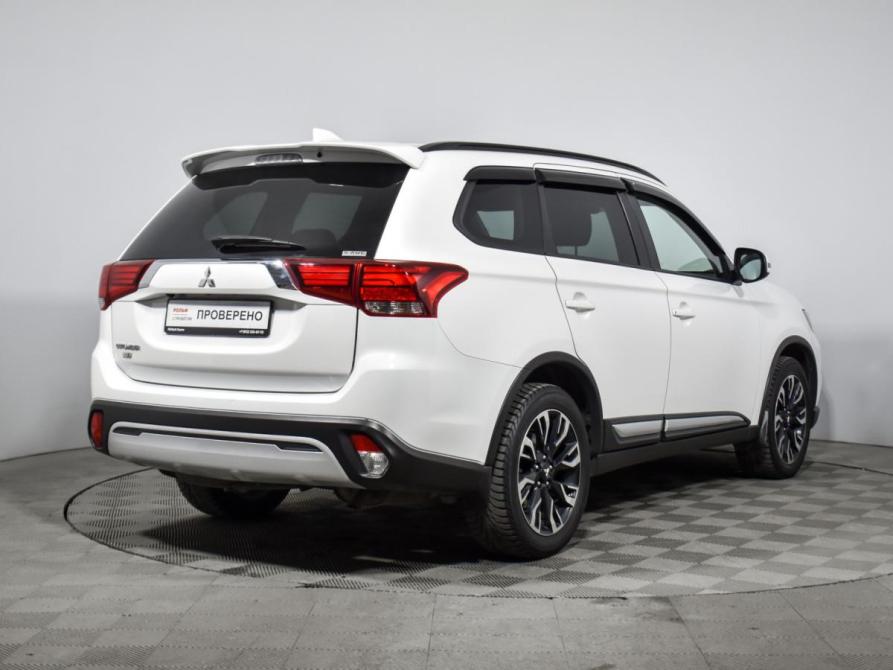Mitsubishi Outlander III Рестайлинг 3 Санкт-Петербург  - изображение 5