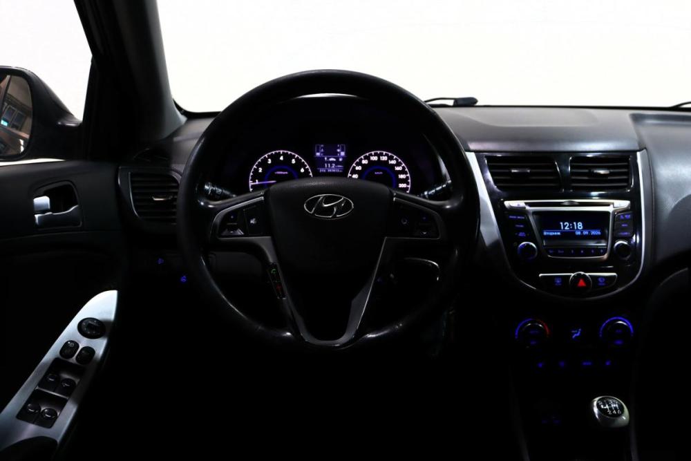 Hyundai Solaris I Рестайлинг Сургут  - изображение 13
