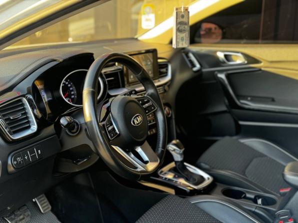 Kia Ceed III с пробегом 2019 года, цена 1 649 000 рублей, 125948 км, хэтчбек, Автокод Объявления