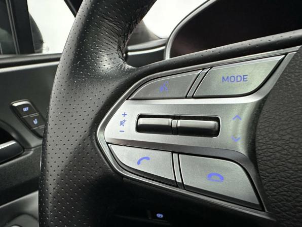Hyundai Santa Fe IV Рестайлинг с пробегом 2021 года, цена 4 490 800 рублей, 69375 км, внедорожник, Автокод Объявления