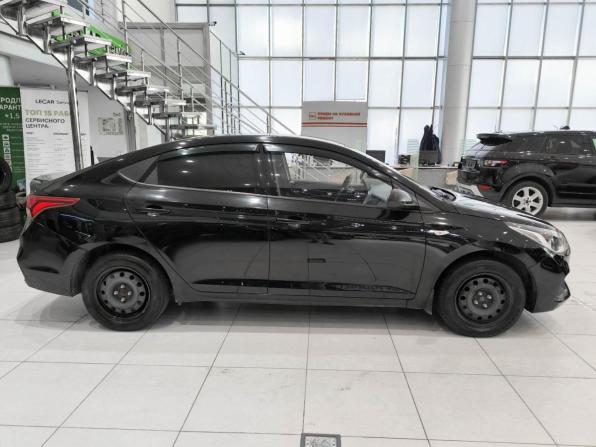 Hyundai Solaris II с пробегом 2019 года, цена 1 350 000 рублей, 86377 км, седан, Автокод Объявления