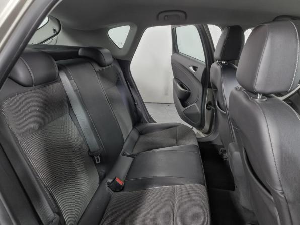 Opel Astra J с пробегом 2010 года, цена 489 000 рублей, 209717 км, хэтчбек, Автокод Объявления