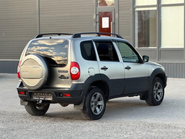 Chevrolet Niva I Рестайлинг с пробегом 2019 года, цена 959 000 рублей, 42000 км, внедорожник, Автокод Объявления