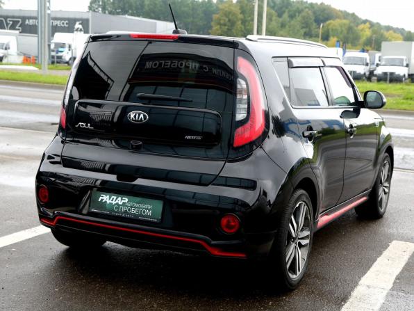 Kia Soul II Рестайлинг с пробегом 2018 года, цена 1 771 000 рублей, 62000 км, хэтчбек, Автокод Объявления