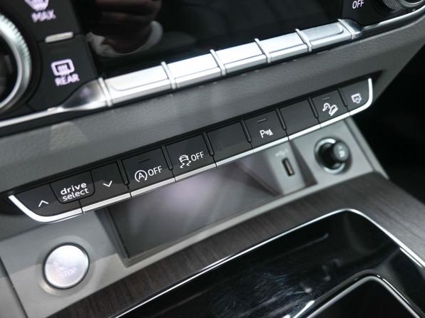 Audi Q5 Sportback I (FY) с пробегом 2021 года, цена 4 169 900 рублей, 168000 км, внедорожник, Автокод Объявления