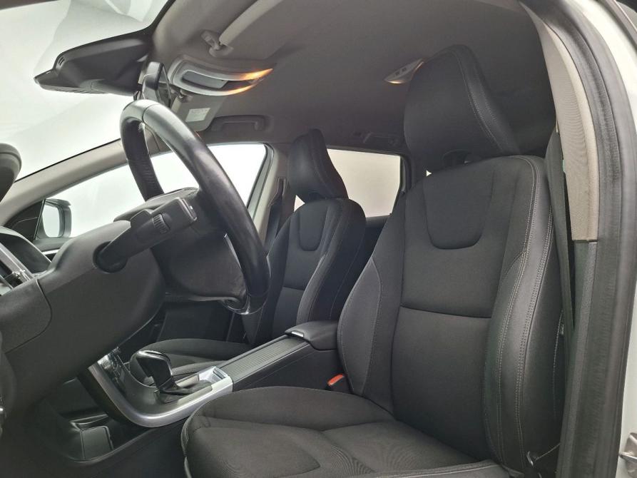 Volvo XC60 I Рестайлинг Мурманск  - изображение 16
