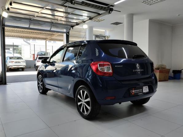Renault Sandero II с пробегом 2014 года, цена 540 000 рублей, 208124 км, хэтчбек, Автокод Объявления
