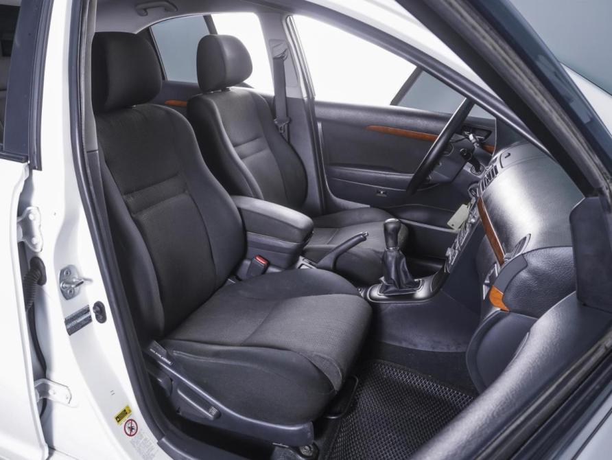 Toyota Avensis II Рестайлинг Ростов-на-Дону  - изображение 8