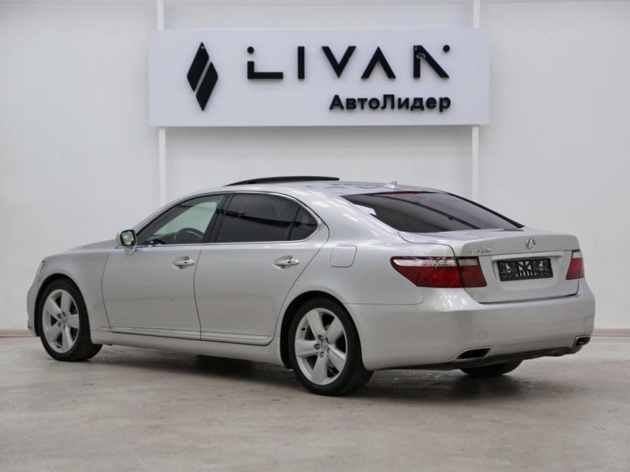 Lexus LS IV Москва  - изображение 4