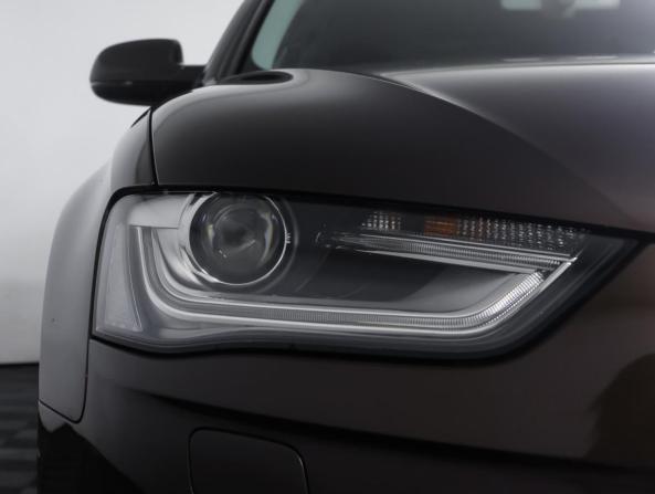 Audi A4 IV (B8) Рестайлинг с пробегом 2014 года, цена 1 450 000 рублей, 94663 км, седан, Автокод Объявления