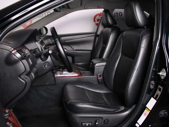 Toyota Camry VII (XV50) с пробегом 2012 года, цена 1 649 000 рублей, 211080 км, седан, Автокод Объявления