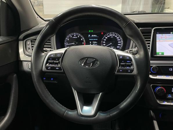 Hyundai Sonata VII (LF) Рестайлинг с пробегом 2018 года, цена 1 690 000 рублей, 110268 км, седан, Автокод Объявления