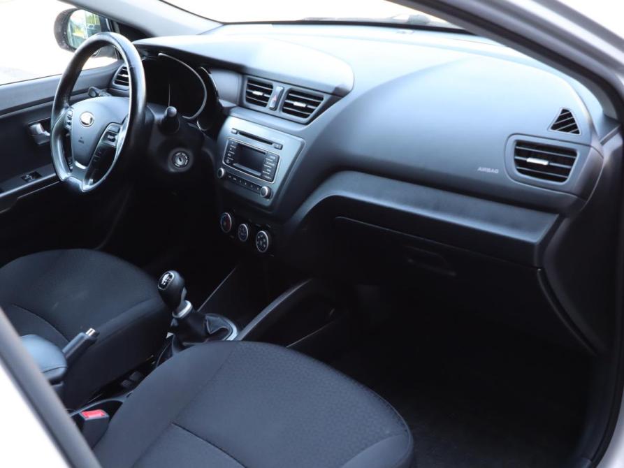 Kia Rio III Рестайлинг Санкт-Петербург  - изображение 17