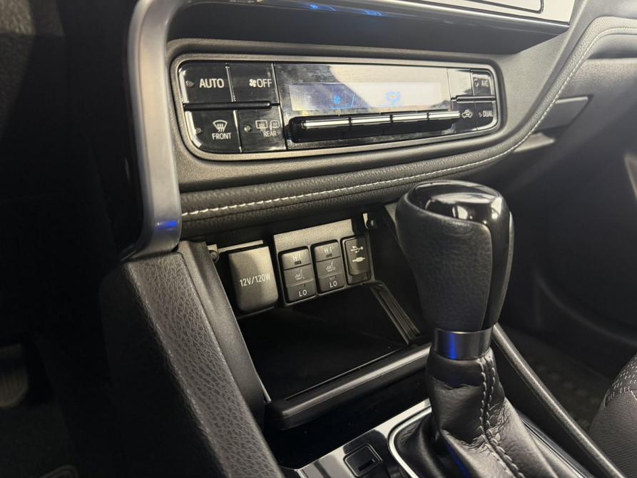 Toyota Corolla XI (E160 E170 E180) Рестайлинг 1 Калининград  - изображение 15