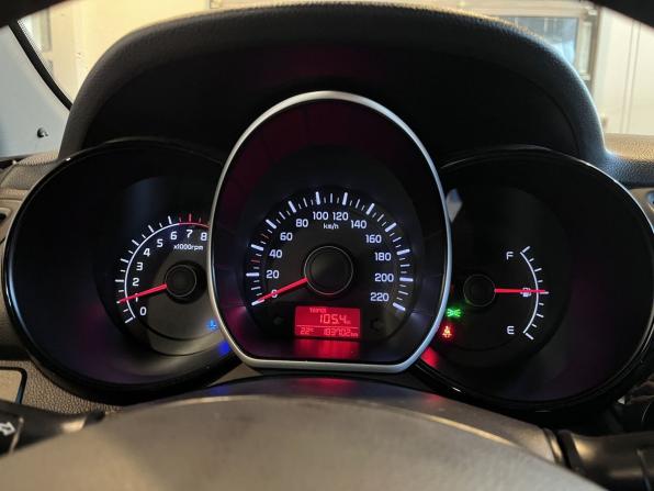 Kia Rio III Рестайлинг с пробегом 2015 года, цена 880 000 рублей, 183701 км, седан, Автокод Объявления