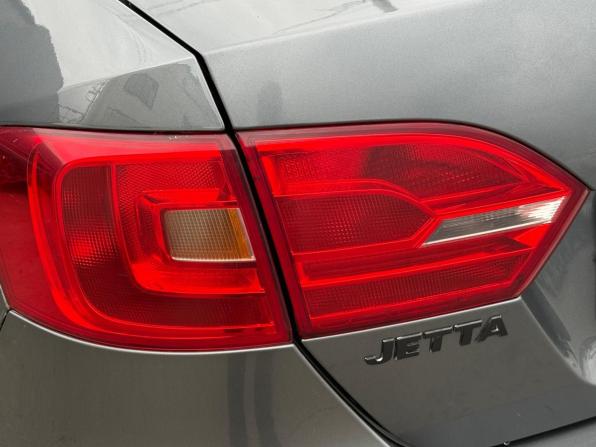 Volkswagen Jetta VI с пробегом 2011 года, цена 450 000 рублей, 356409 км, седан, Автокод Объявления