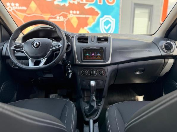 Renault Logan II Рестайлинг с пробегом 2022 года, цена 1 070 000 рублей, 148608 км, седан, Автокод Объявления