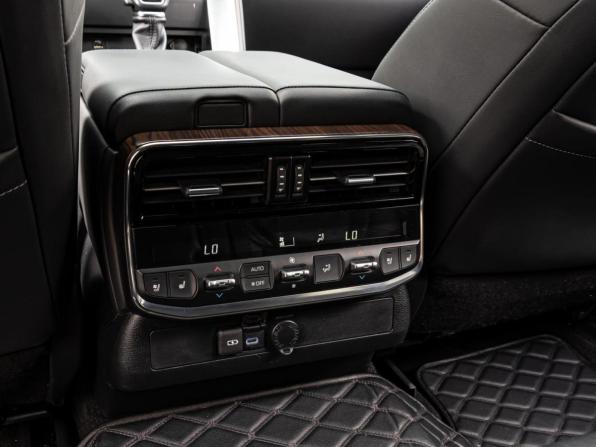 Toyota Land Cruiser 300 Series с пробегом 2022 года, цена 10 600 000 рублей, 63801 км, внедорожник, Автокод Объявления