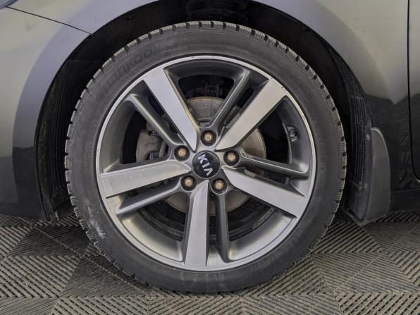 Kia Ceed II Рестайлинг с пробегом 2016 года, цена 1 010 000 рублей, 161143 км, хэтчбек, Автокод Объявления