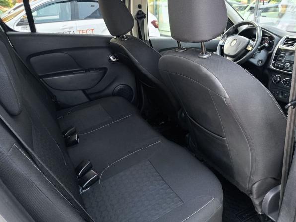 Renault Sandero II с пробегом 2016 года, цена 886 400 рублей, 115800 км, хэтчбек, Автокод Объявления
