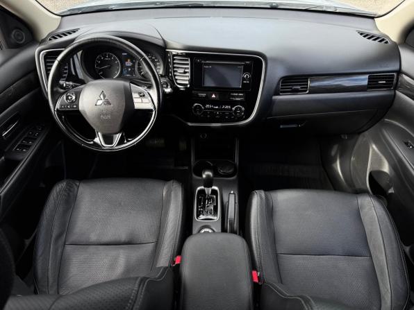 Mitsubishi Outlander III Рестайлинг 2 с пробегом 2016 года, цена 1 995 000 рублей, 111826 км, внедорожник, Автокод Объявления
