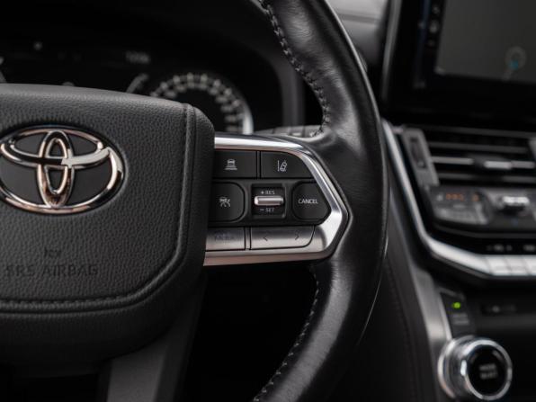 Toyota Land Cruiser 300 Series с пробегом 2021 года, цена 10 100 000 рублей, 38889 км, внедорожник, Автокод Объявления
