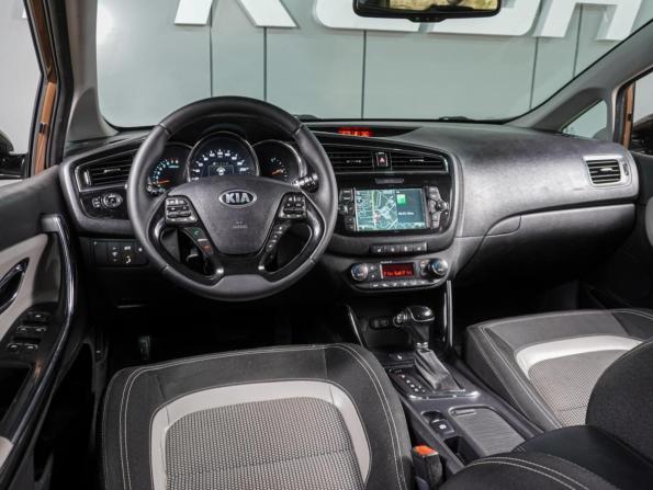 Kia Ceed II Рестайлинг с пробегом 2016 года, цена 1 249 000 рублей, 173218 км, универсал, Автокод Объявления