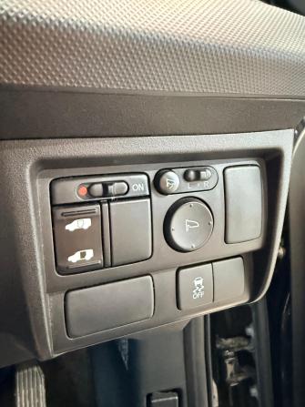 Honda Freed I Рестайлинг с пробегом 2012 года, цена 1 219 000 рублей, 176750 км, компактвэн, Автокод Объявления