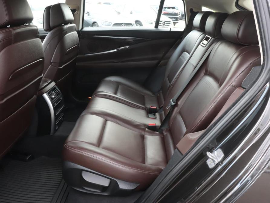 BMW 5 серии VI (F10/F11/F07) Рестайлинг Москва  - изображение 11