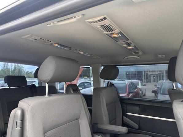 Volkswagen Multivan T5 Рестайлинг с пробегом 2013 года, цена 2 343 000 рублей, 245822 км, минивэн, Автокод Объявления