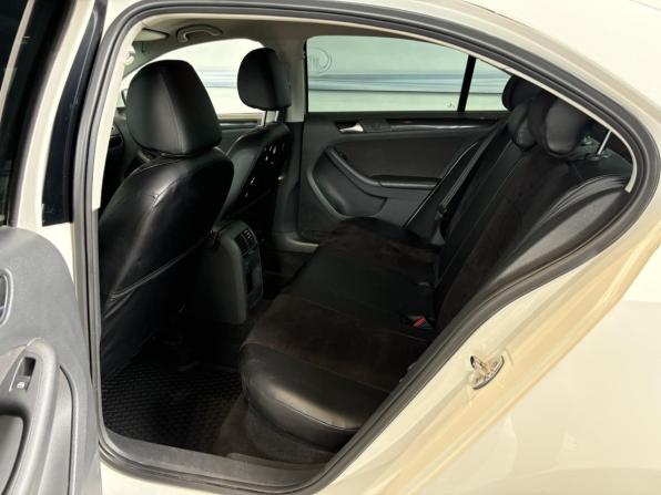 Volkswagen Jetta VI с пробегом 2013 года, цена 760 000 рублей, 440210 км, седан, Автокод Объявления