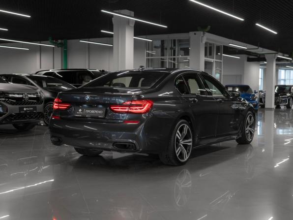BMW 7 серии VI (G11/G12) с пробегом 2018 года, цена 3 700 000 рублей, 174550 км, седан, Автокод Объявления