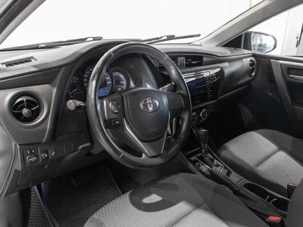 Toyota Corolla XI (E160 E170 E180) Рестайлинг 1 с пробегом 2018 года, цена 1 643 200 рублей, 105250 км, седан, Автокод Объявления