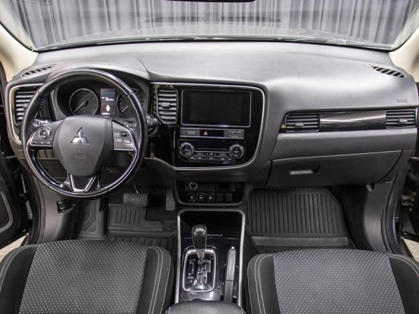 Mitsubishi Outlander III Рестайлинг 2 с пробегом 2018 года, цена 1 598 000 рублей, 160856 км, внедорожник, Автокод Объявления
