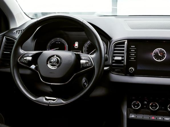 Skoda Karoq I с пробегом 2021 года, цена 2 399 000 рублей, 91606 км, внедорожник, Автокод Объявления