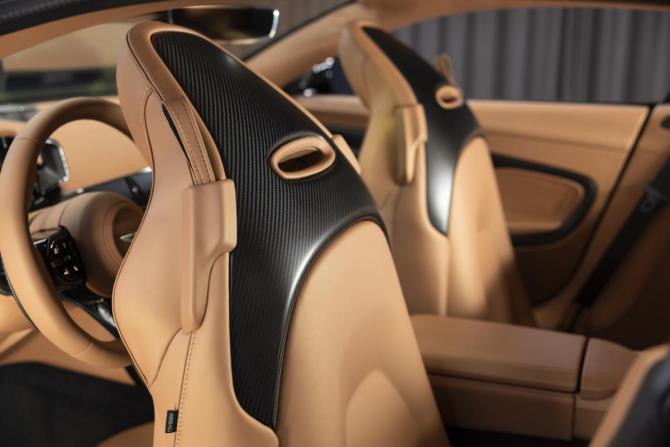 Новый Aston Martin Vanquish III 2026 года, цена 63 990 000 рублей, купе, Автокод Объявления
