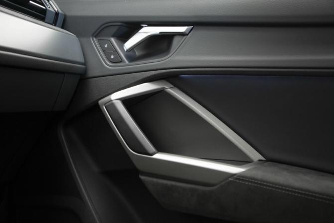 Audi Q3 II (F3) с пробегом 2021 года, цена 3 300 000 рублей, 66000 км, внедорожник, Автокод Объявления
