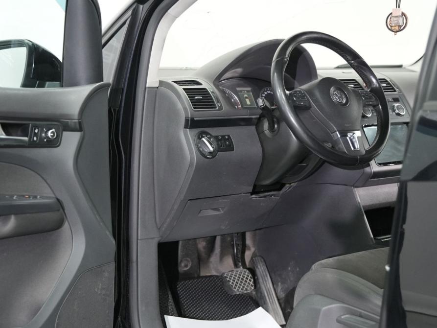 Volkswagen Touran I Рестайлинг 2 Новосибирск  - изображение 18