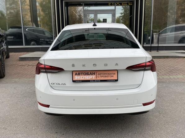 Skoda Octavia IV (A8) с пробегом 2021 года, цена 2 699 000 рублей, 35081 км, лифтбек, Автокод Объявления