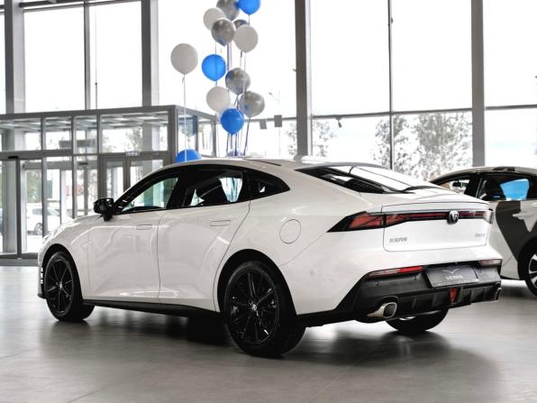 Changan UNI-V I с пробегом 2024 года, цена 2 850 000 рублей, 30 км, лифтбек, Автокод Объявления