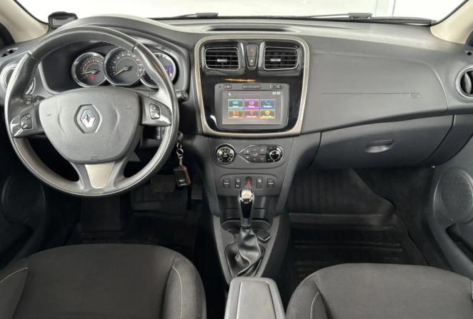 Renault Sandero II с пробегом 2015 года, цена 895 000 рублей, 83054 км, хэтчбек, Автокод Объявления