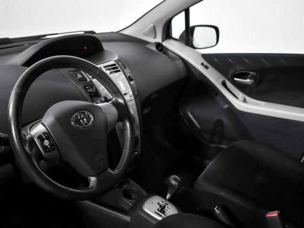 Toyota Yaris II с пробегом 2007 года, цена 439 000 рублей, 177000 км, хэтчбек, Автокод Объявления