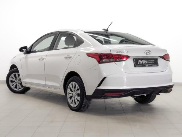 Hyundai Solaris II Рестайлинг с пробегом 2021 года, цена 1 440 000 рублей, 83670 км, седан, Автокод Объявления