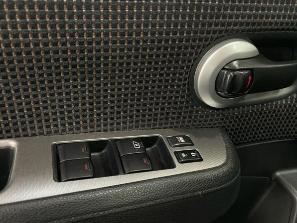 Nissan Tiida I Рестайлинг с пробегом 2013 года, цена 890 000 рублей, 90126 км, хэтчбек, Автокод Объявления