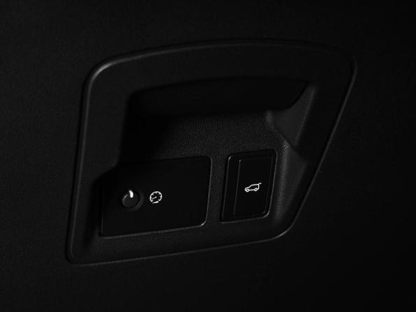 Land Rover Range Rover Velar I с пробегом 2021 года, цена 5 799 000 рублей, 69519 км, внедорожник, Автокод Объявления