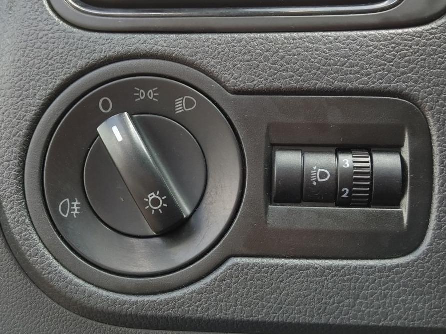Volkswagen Polo V Рестайлинг Екатеринбург  - изображение 9