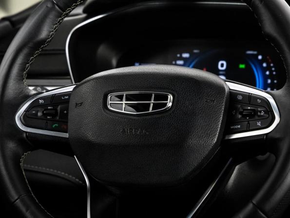 Geely Atlas Pro с пробегом 2022 года, цена 1 399 000 рублей, 37447 км, внедорожник, Автокод Объявления