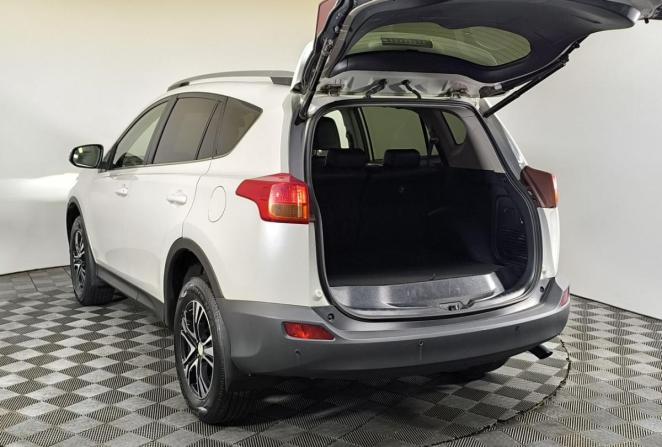 Toyota RAV4 IV (XA40) с пробегом 2014 года, цена 1 650 000 рублей, 211822 км, внедорожник, Автокод Объявления