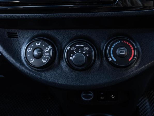 Toyota Vitz III (XP130) Рестайлинг 2 с пробегом 2019 года, цена 1 270 000 рублей, 49087 км, хэтчбек, Автокод Объявления
